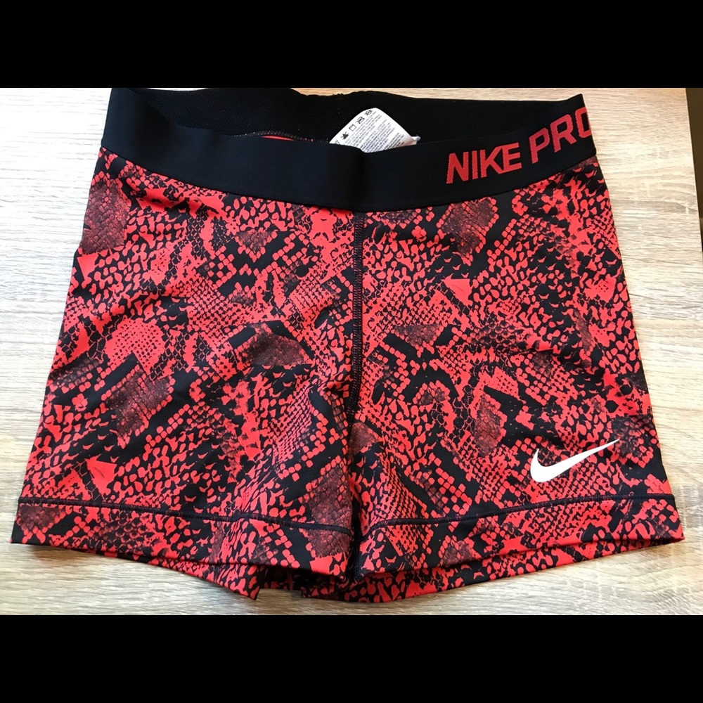 Nike Women's Core Pro 3'' Shorts
